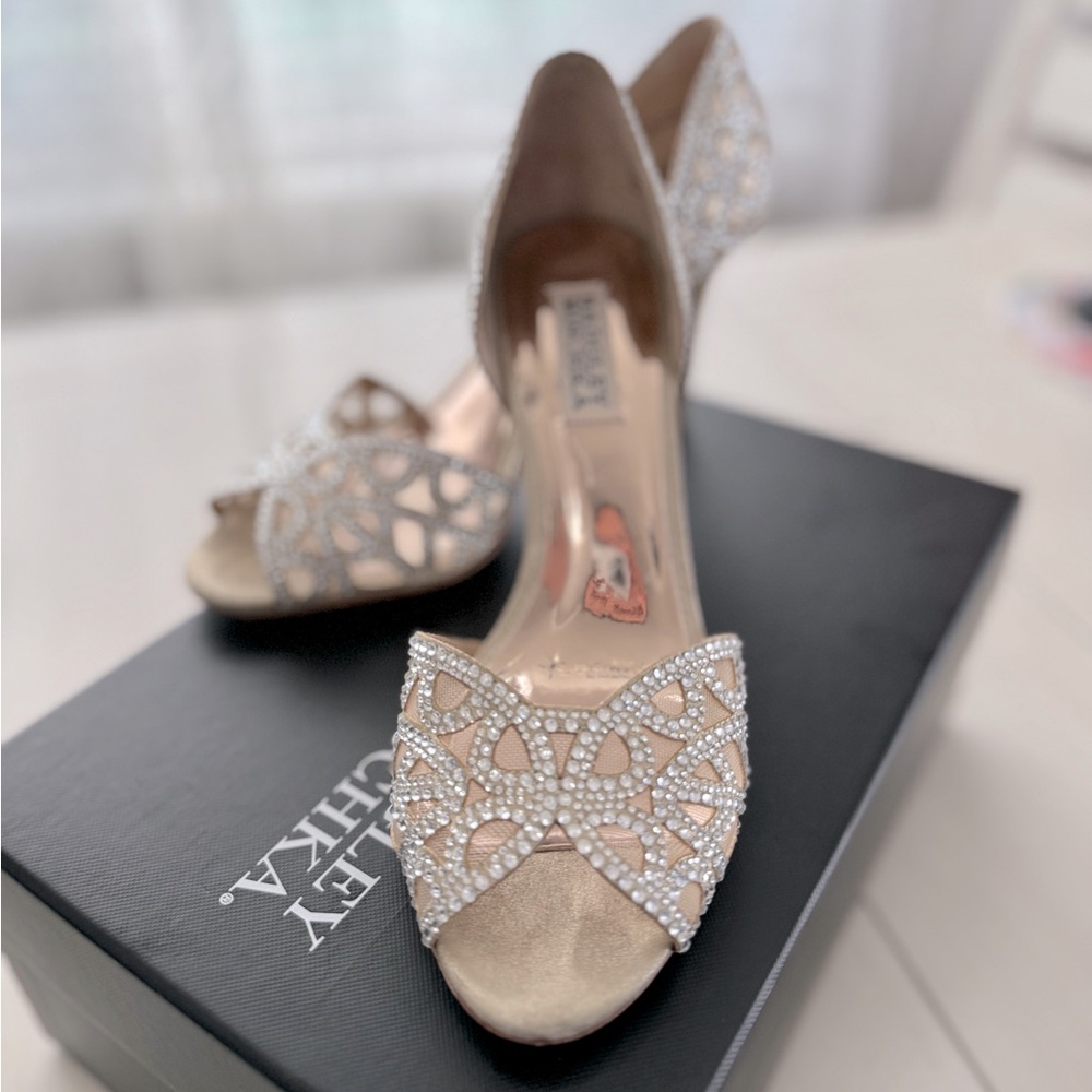 Badgley Mischka Harris Peep Toe d'Orsay Pumps, Size 7 - Picture 11 of 13